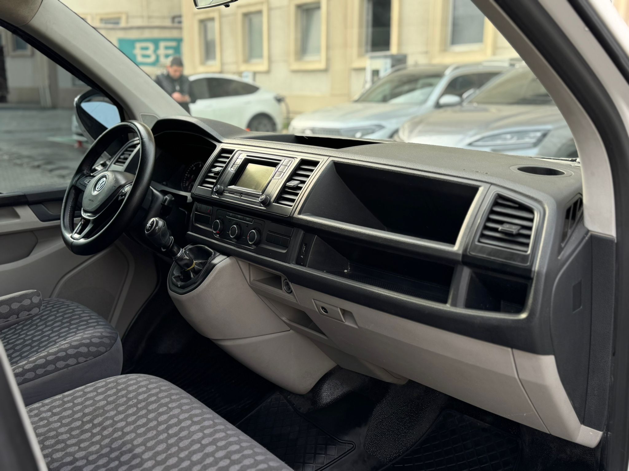 TAKSİTLE ARABA SATIŞ MERKEZİ''2018 MODEL 150'LİK TRANSPORTER ELDEN SEN